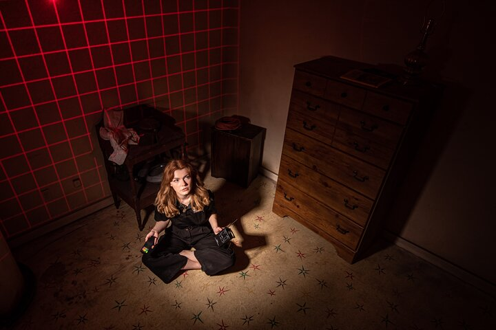 Learn to use state-of-the-art equipment including EMF meters, spirit boxes, REM-pods, laser grids and more.